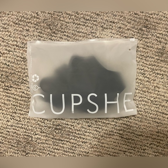 Cupshe Scoopneck Bralette Bikini Top - Picture 4 of 8